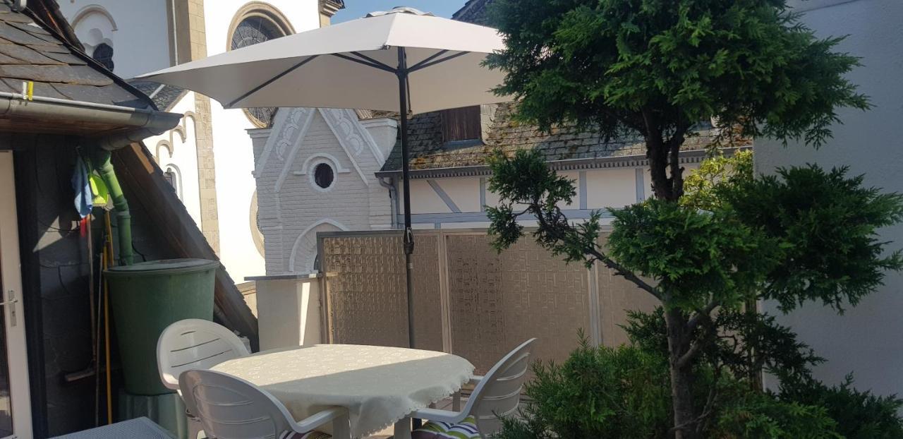 Penthouse Im Historischen Fachwerkhaus Mit Grosser Dachterrasse An Zentralster Lage Boppard Esterno foto