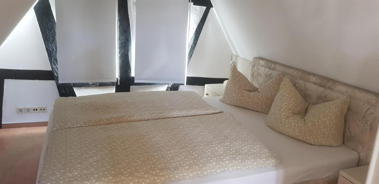 Penthouse Im Historischen Fachwerkhaus Mit Grosser Dachterrasse An Zentralster Lage Boppard Esterno foto